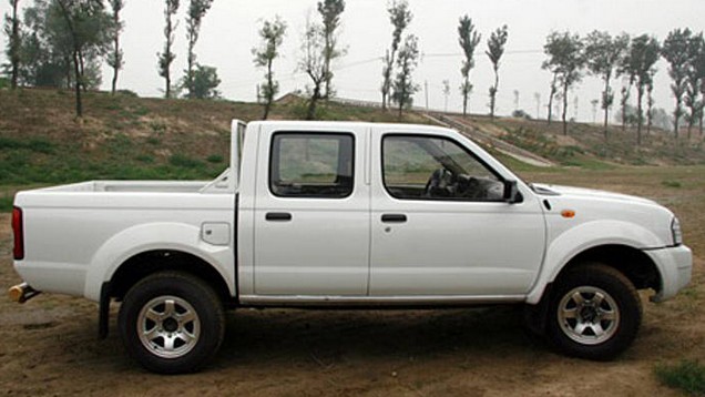郑州日产 D22皮卡 柴油版 2WD 高级车 国Ⅲ 2009款