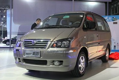 风行 菱智 M5 Q3系列 标准版(长车)LZ6512AQ3S 2011款